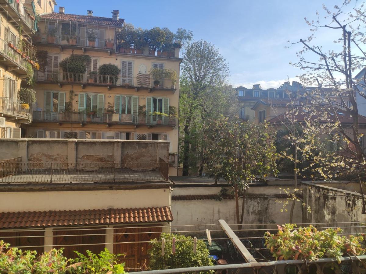 Appartamento Su Cortile Magico Turin Exteriör bild
