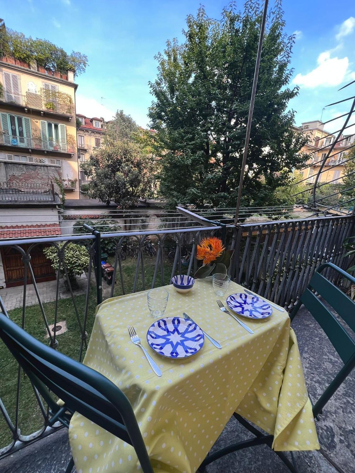 Appartamento Su Cortile Magico Turin Exteriör bild